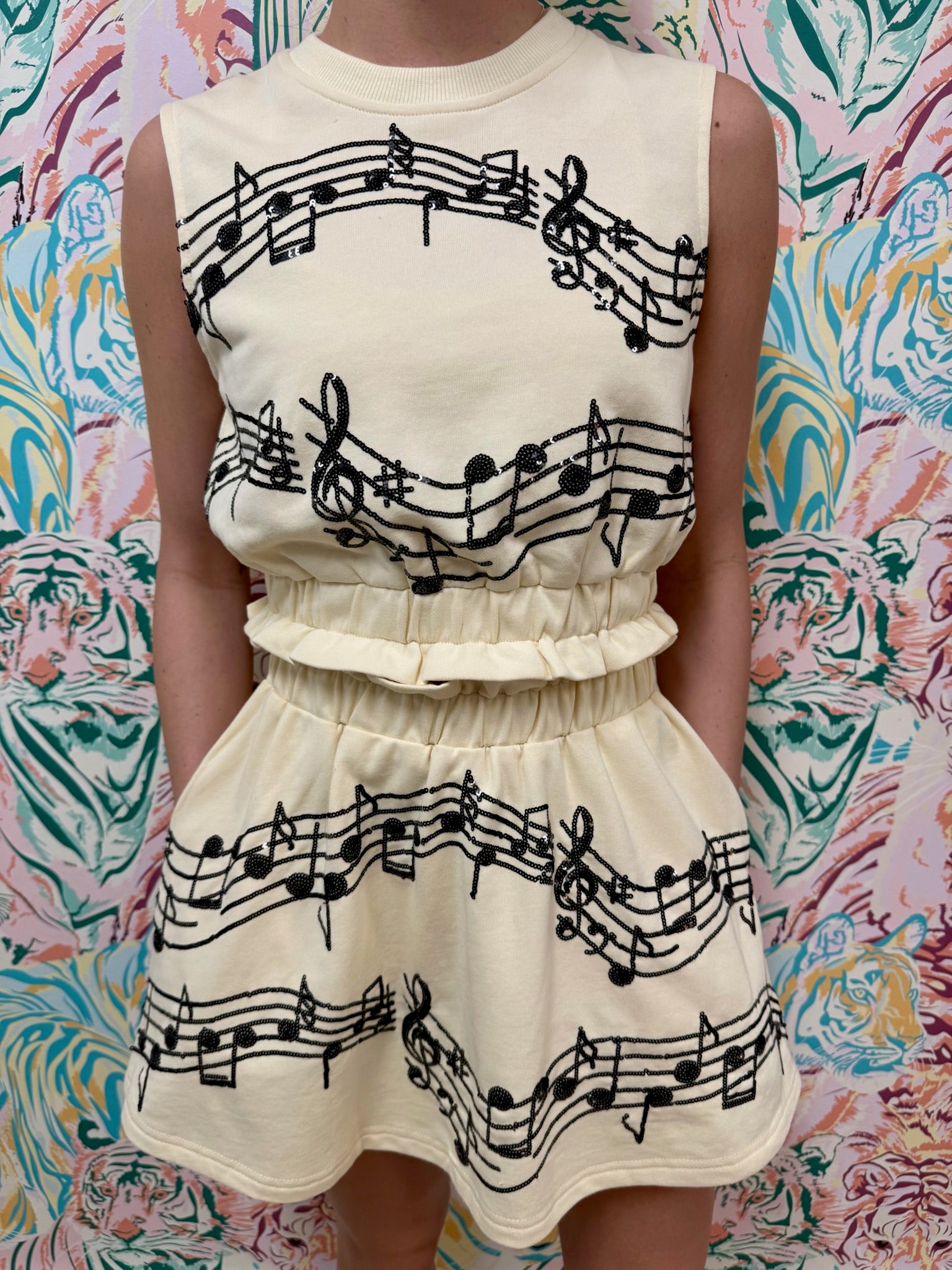 SAMPLE- BEIGE MUSIC NOTE TANK/SKORT SET