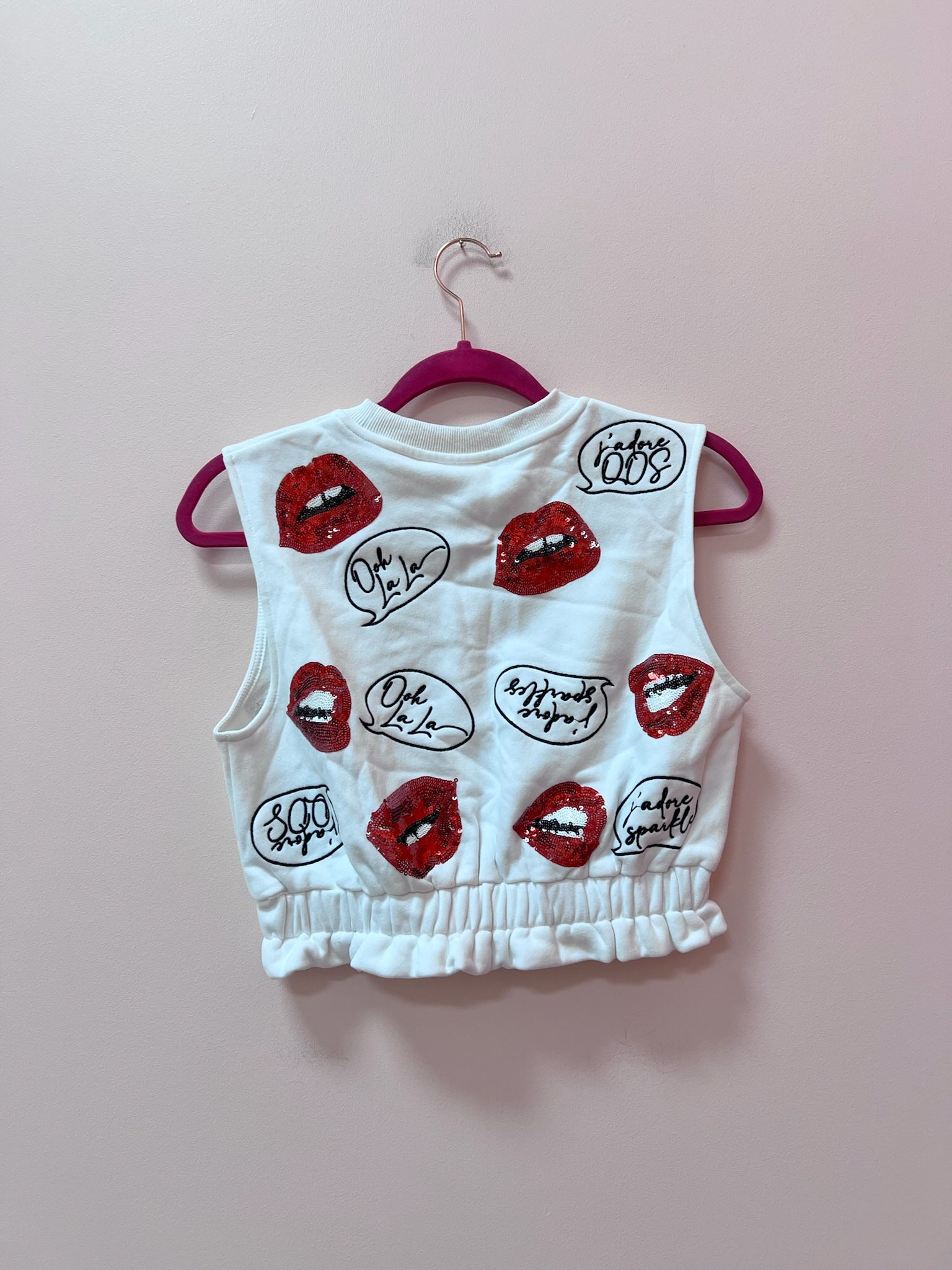 SAMPLE- WHITE SPEECH BUBBLE & LIPS TANK