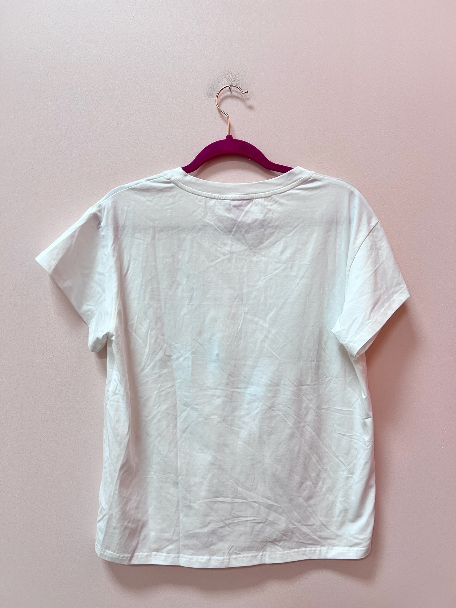 SAMPLE- WHITE 2 LONG STEM ROSES TEE