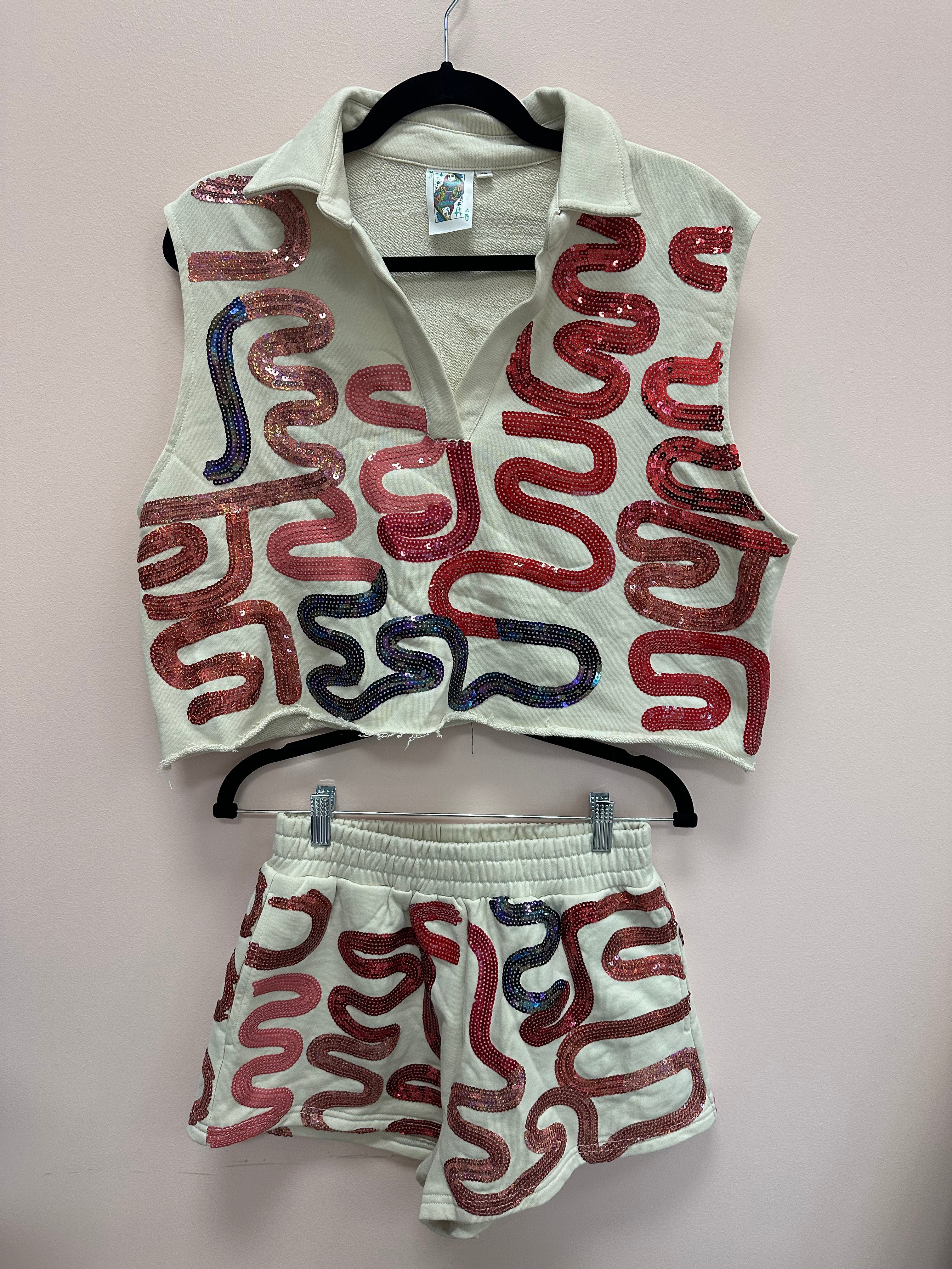 SAMPLE- IVORY, RED & BLACK SQUIGGLE TOP/SHORT SET