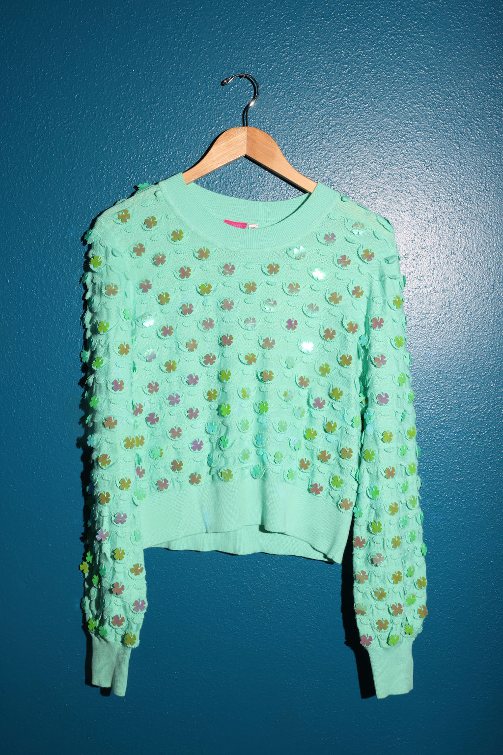 SAMPLE MINT GREEN FOUR LEAF CLOVER PAILETTE SWEATER